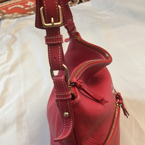 Dooney Bourke red bag - Picture 4 of 14